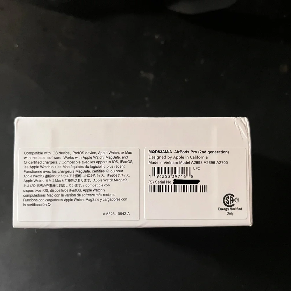 Apple AirPods Pro Box in White